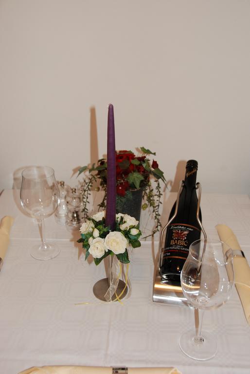 Apartments Saldun Трогир Екстериор снимка